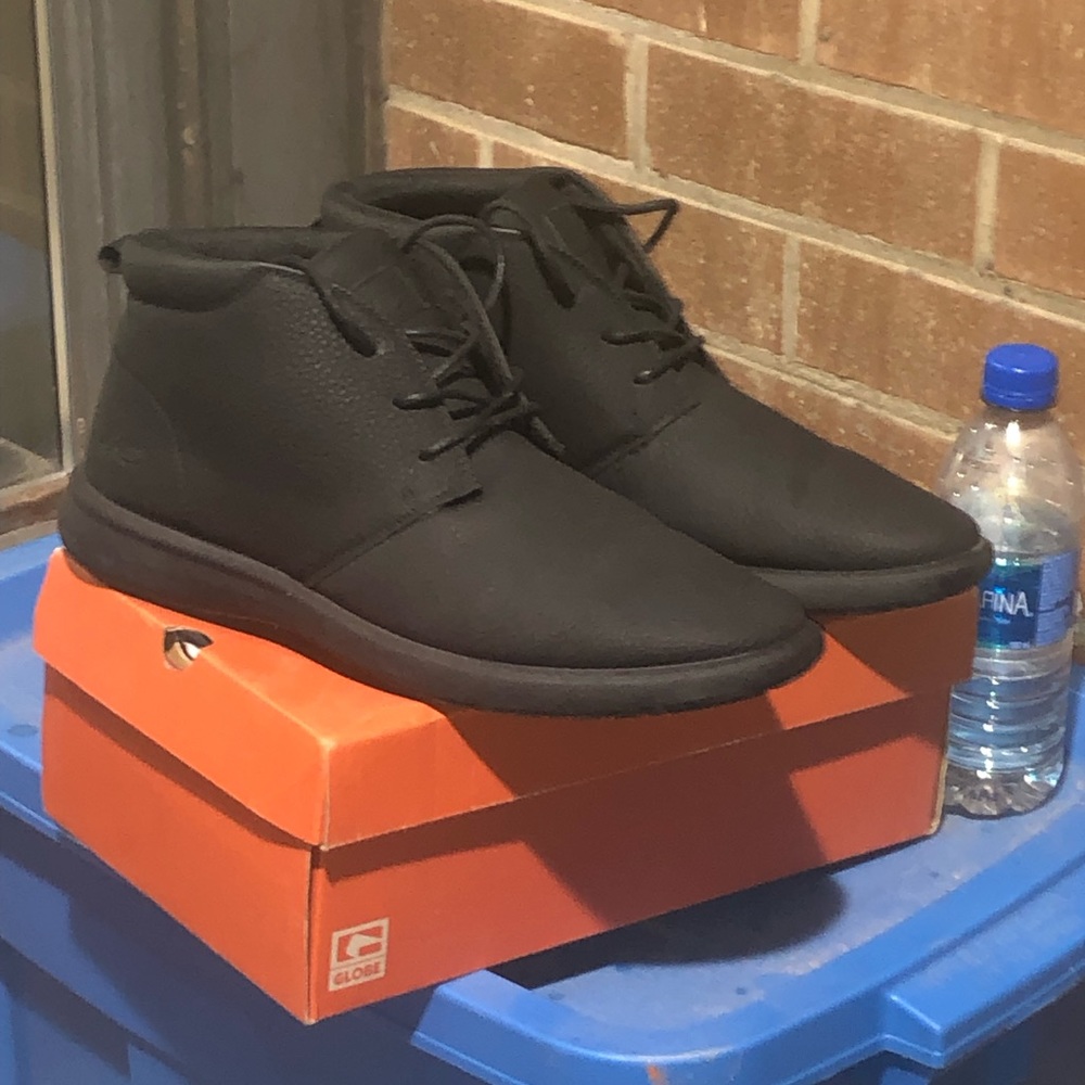 Bass shoes, classic fit, size 12, EU 46
